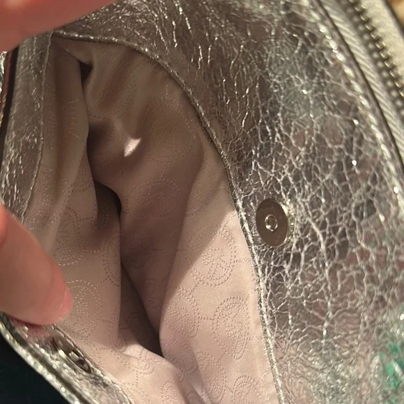 Michael Kors metallic/Shiny Silver Crossbody Bag - Picture 15 of 15